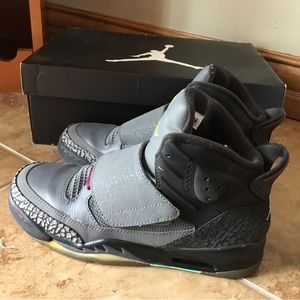 Air Jordan Son Of Mars Size 6.5Y
